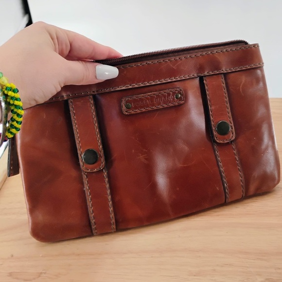 Brown Leather Clutch - Fossil Brand many compartments and divisions genuine - Picture 5 of 7